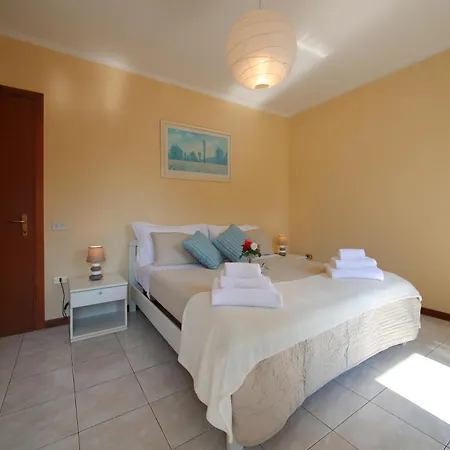 Petalo Bianco 100m From - Happy Apartment Baveno