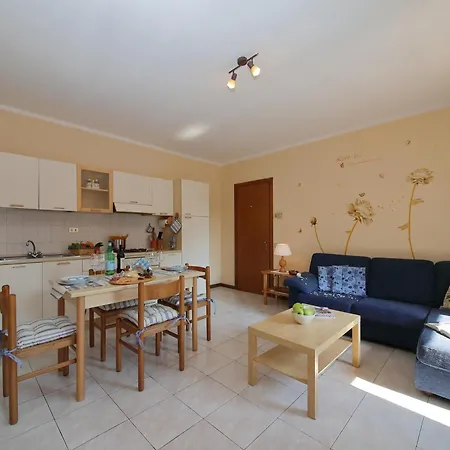 Apartment Petalo Bianco 100m From - Happy Baveno
