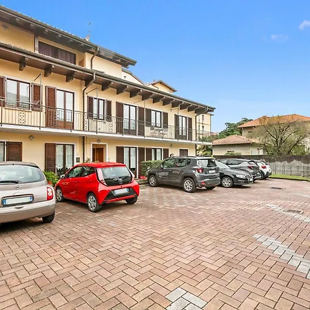 아파트 Petalo Bianco: 100m From Lake, Parking And Balcony - Happy 바메노
