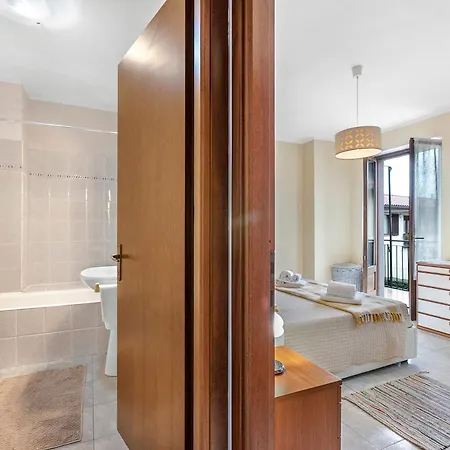 Petalo Bianco: 100m From Lake, Parking And Balcony - Happy 바메노