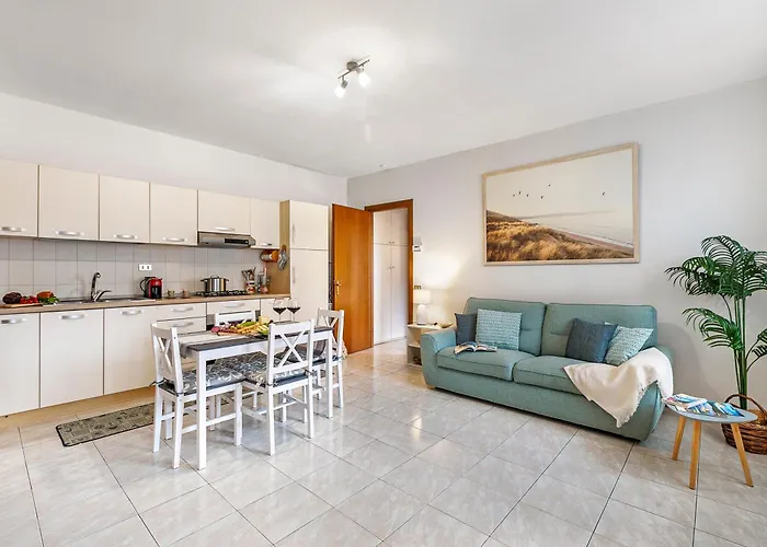 Petalo Bianco 100m From - Happy Appartement